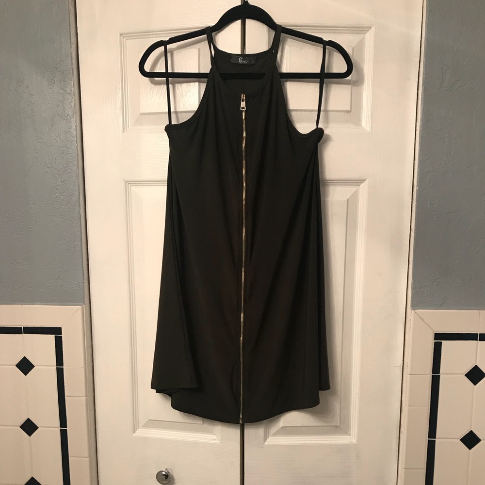 Pink- olive green whole zipper on the front